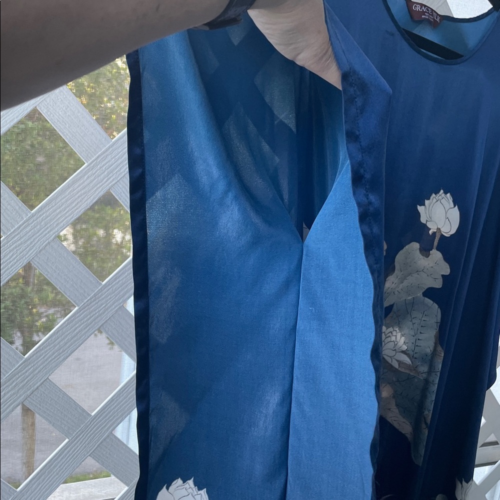 Grace Silk 100% Silk Caftan / Nightgown / Coverup - Picture 5 of 12